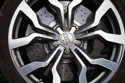 �����¼�Ԫ�������Լݰµ�e-tron���