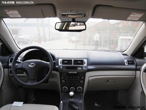 售13.18/14.38万 奔腾B70两款新车上市