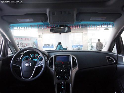 运动选谁 别克英朗对比福特福克斯两厢