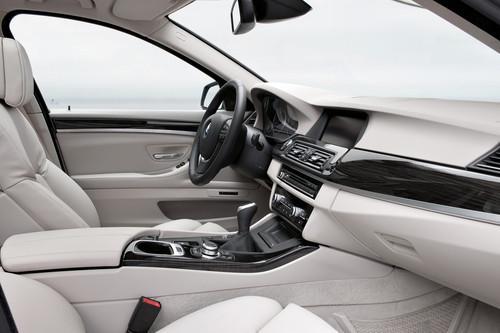 售约31.6万起 新宝马5系旅行版细节