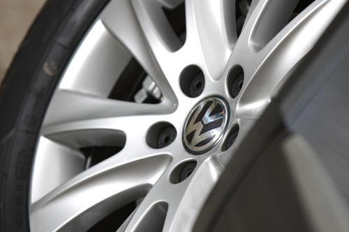 全新家族脸谱 试驾上海大众国产途冠