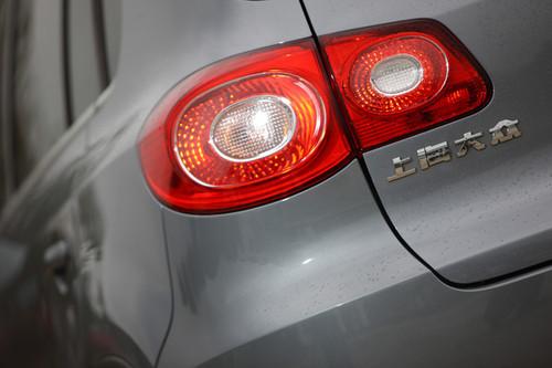 全新家族脸谱 试驾上海大众国产途冠