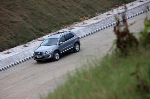 全新家族脸谱 试驾上海大众国产途冠