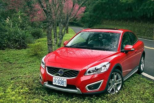 北欧新贵 试驾体验全新沃尔沃C30 2.0