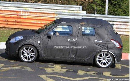 将推四驱车型 铃木新雨燕路试谍照曝光