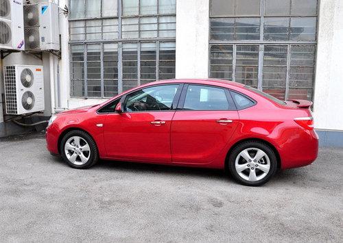 国内即将上市 别克英朗三厢线图曝光!