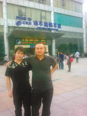 男孩被拐流浪14年看到姐姐600篇网络日记回家