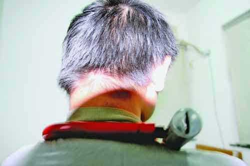 ���׸����Ӳ�����������Ϊ��ֹ��͵Ǯ(ͼ)