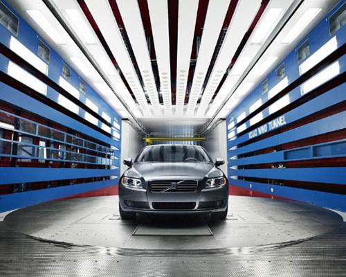 不只是为了漂亮 浅谈汽车扰流板的作用