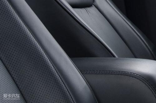 ����˹����300c