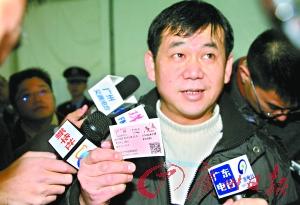 广铁春运电话订票首日售10万张 取票率达56.6