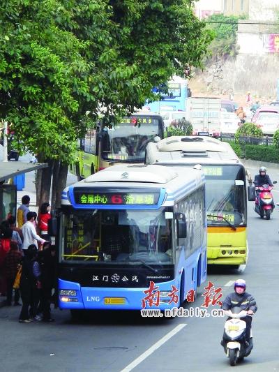 江门坐分段收费公交先说去哪再刷卡