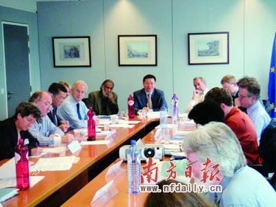 《中国震撼》作者:奥巴马受到了中国模式的震