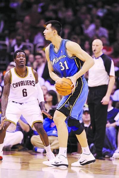 易建联NBA前景成未知数:伤病频发 商业价值降