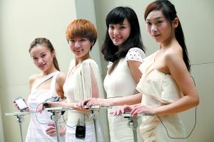 手机就是乐器不神秘 演奏需多点触屏非坦途