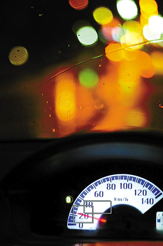 不重蹈去年广州车主覆辙 雨季降至应做好准备