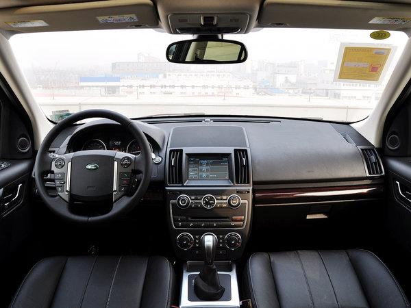 路虎 2.2T 自动 中控台整体