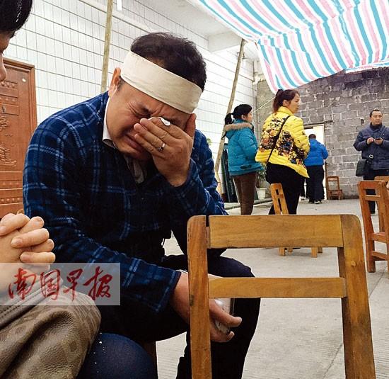 河池高中校长莫振高辞世 4600名在校学生熄灯默哀