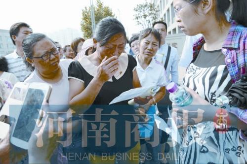 高考前一天晚上,妈妈爬上我床 那一夜陪读妈妈