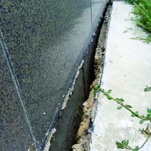 开发商野蛮施工 江苏盐城高楼成楼裂裂