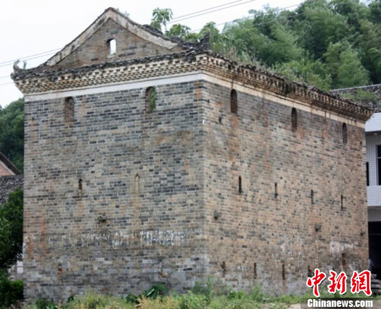 湖南衡阳发现明代家族御敌碉楼 距今420年图-