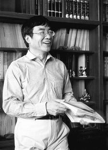 周国平谈婚姻失败女儿去世:是哲学救了我