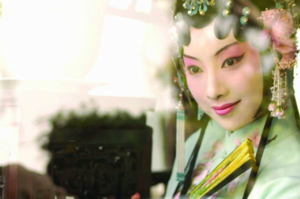 全球视野下的文化产业战略:走进创意时代