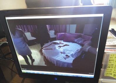 �Ƶ��ṩɫ�顰ݸʽ���񡱱���ʧ��Ů�м�Ч����