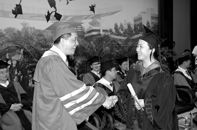 严进宽出还是宽进严出 研究生培养模式引争议