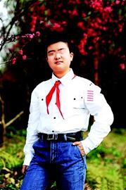 学者谈五道杠少年事件:对社会不满别对孩子发