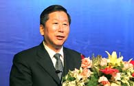 <b>中国证监会主席尚福林</b><br/>创业板市场一年来作用逐步显现