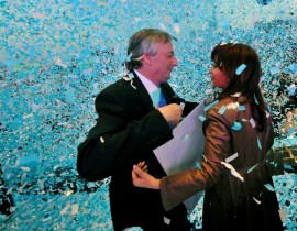 ����͢ʱ��ý�彾����˵������ӵ��ȫ�������ޡ�����ȫ������߷����������Ů����ͳ����λ�����ʱ����̬�򷽵ġ�����Ů��ͳ��������һ�����ɷ����ͳ��ɡ���һ�������ġ���Ů�ˡ���