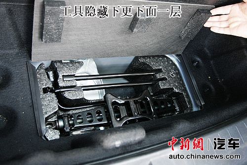 【与跨界多功能SUV--道奇酷威的亲密接触-济南