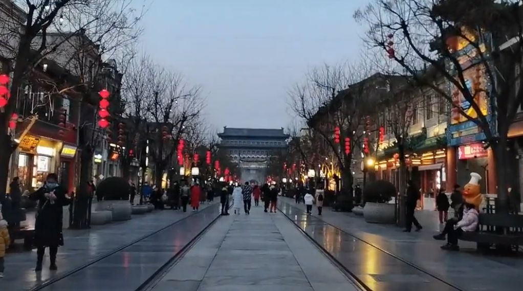 北京前门大街的繁华景象