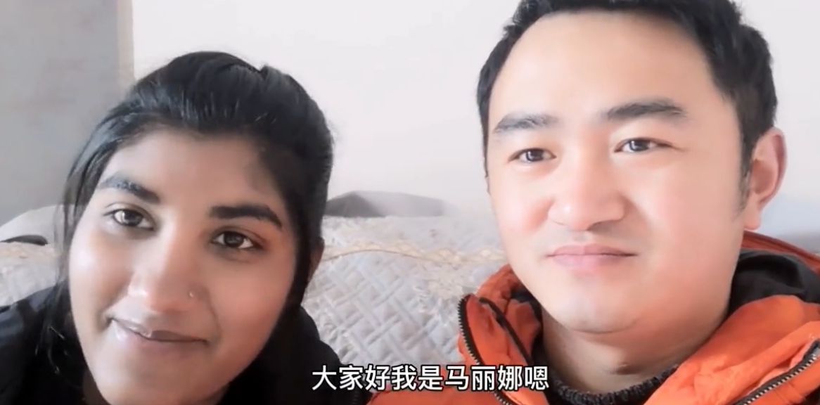 巴铁老婆把朋友全叫来，一起看中国冬奥开幕式，嫁到中国太自豪了