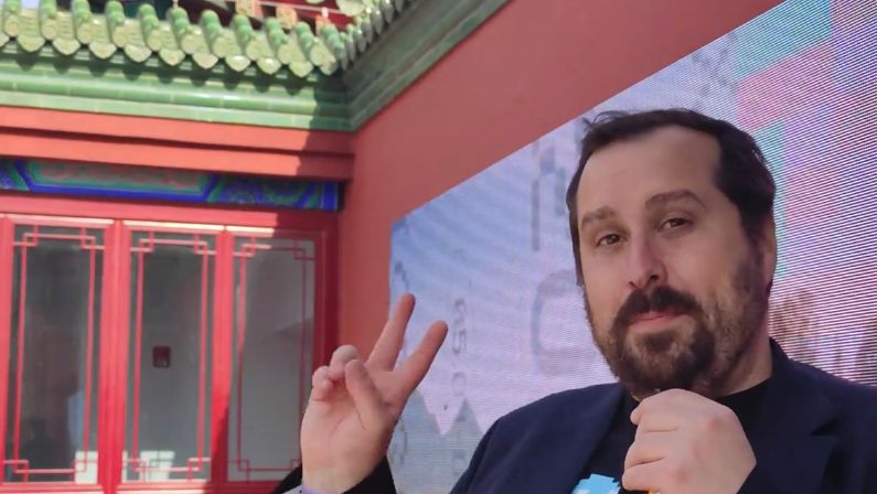 太酷了！电子音乐节竟然开在北京市中心楼顶