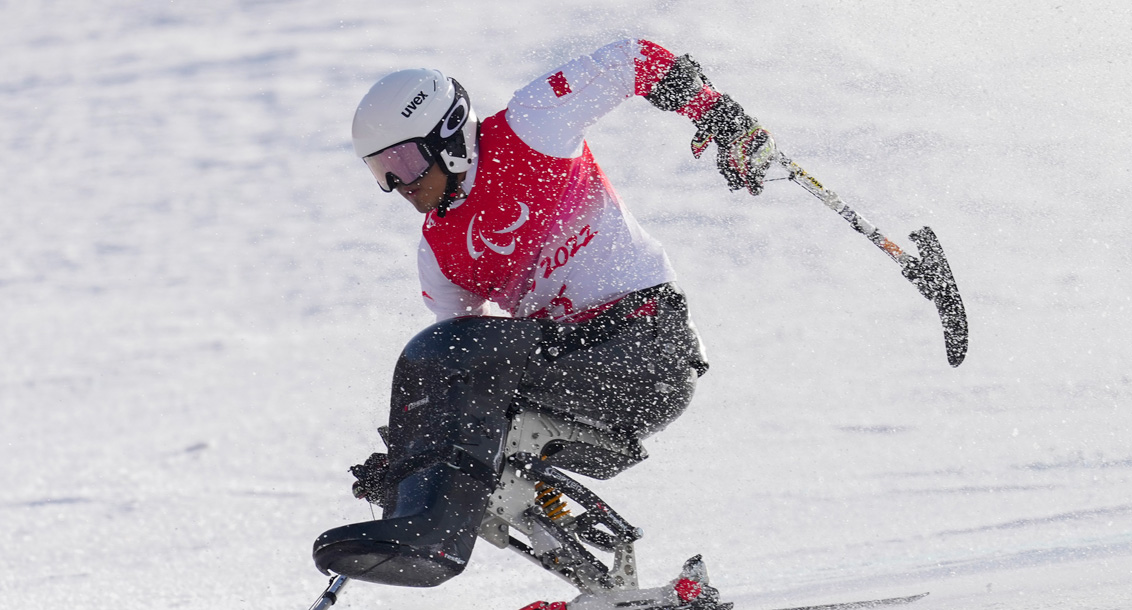残奥高山滑雪男子大回转-坐姿决赛举行