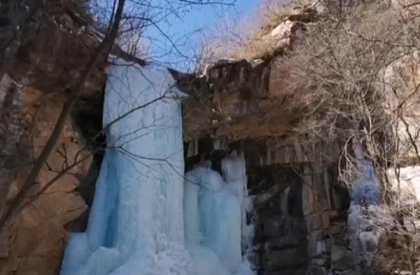 在北京踏冰赏瀑！峪道河西沟—京北峡谷林海雪原穿越