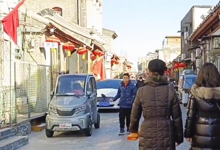 逛北京杨梅竹斜街，原来这条街曾那么热闹