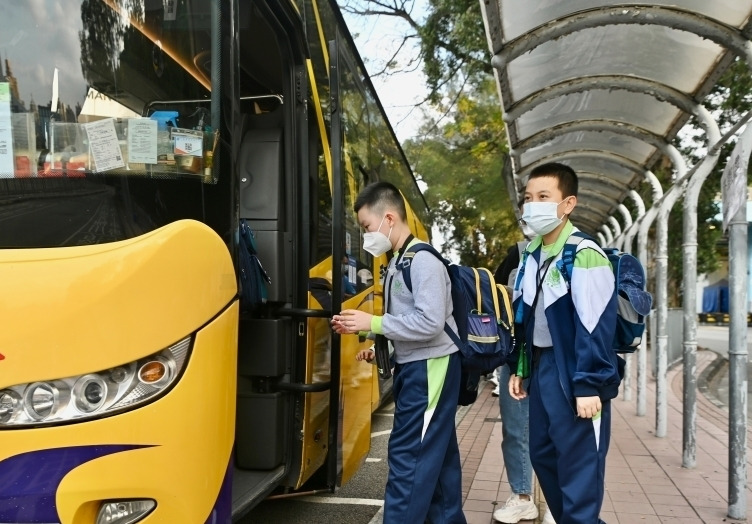 深港跨境小学生重返香港校园就读记