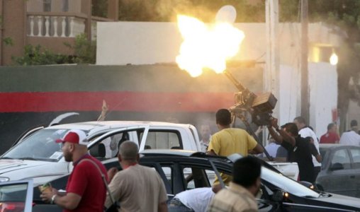 利比亚冲突大事记半年烽火夺去2.5万人性命-国