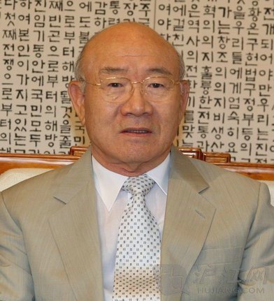 韩检方扣押前总统全斗焕妻子巨额个人年金保险