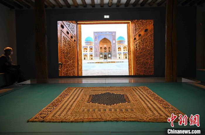 法国18个城市同时举办伊斯兰艺术特展
