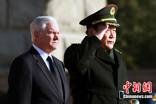 中美国防部长北京会谈培育和增进两军战略互信