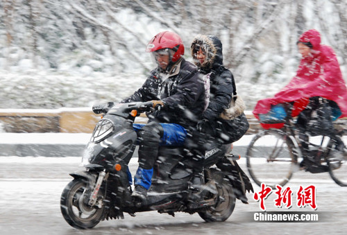 江西九江等赣北地区突降大雪组图-国内新闻-新