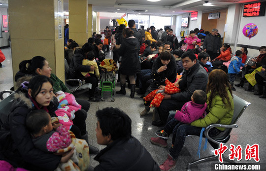 ����Ԥ������Ϊ��ɫ�������ֺ������������ࣨͼ����2��