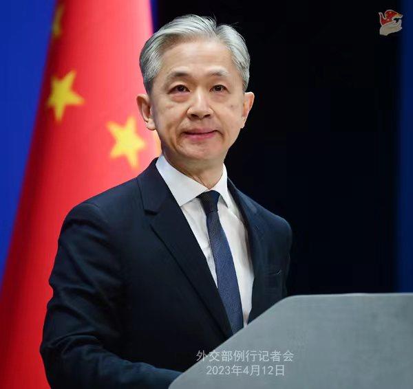 马克龙关于欧洲应坚持战略自主的观点招致来自美国的批评中方回应