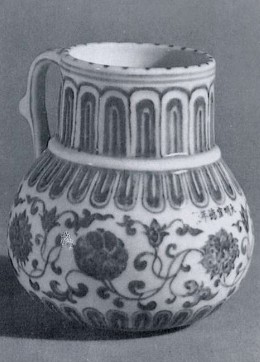 宣德青花瓷花浇(图)