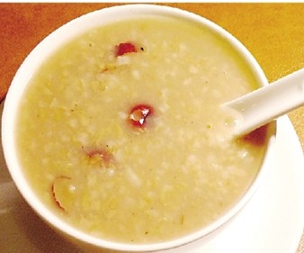 首乌红枣粥益肝肾(图)