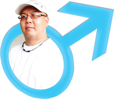 大马华裔变性人的传奇人生:性别跟他开了个玩笑